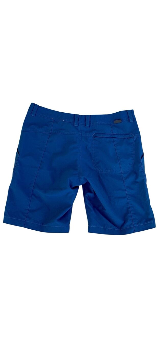 Patagonia Deep Blue Aqua flat Front Shorts. Size 6
